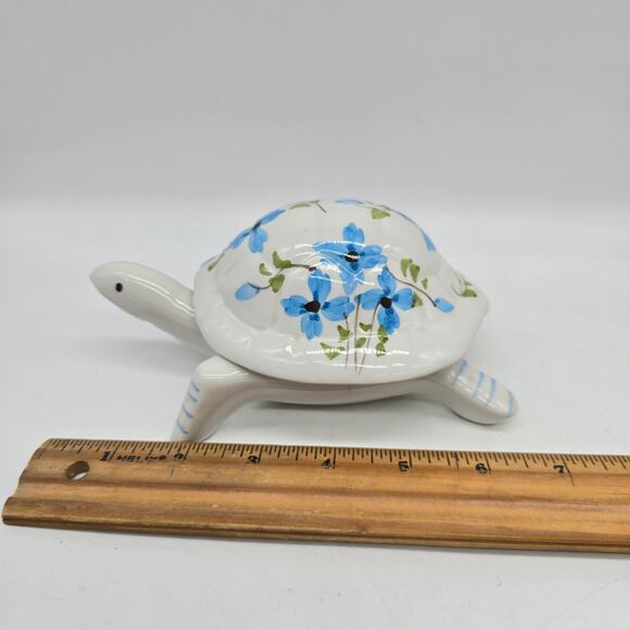 Vintage Porcelain Turtle Trinket Box Made in Portugal Floral White Blue READ - Picture 10 of 10